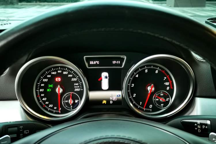 Used Mercedes-Benz GLS 2017 GLS 400 4MATIC Dynamic Model Instrument Cluster