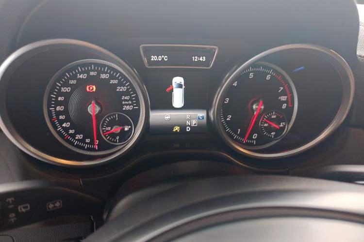 Used Mercedes-Benz GLS 2017 GLS 500 4MATIC Instrument Cluster