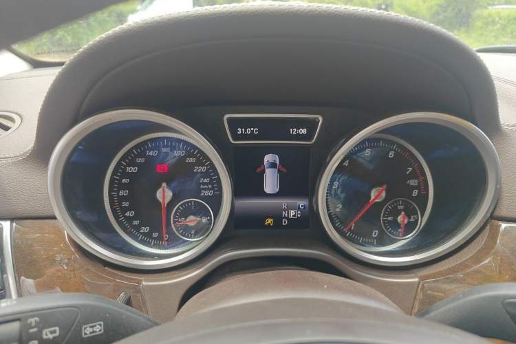 Used Mercedes-Benz GLS 2017 GLS 400 4MATIC Dynamic Model Instrument Cluster