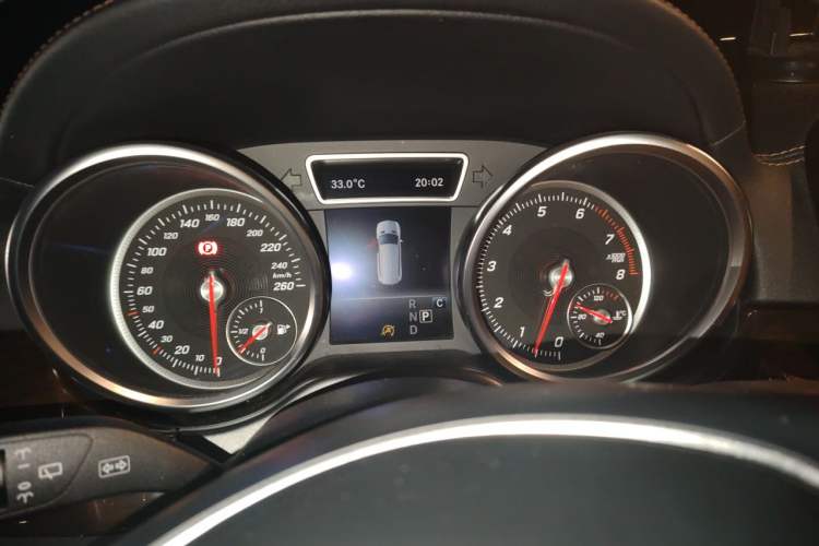 Used Mercedes-Benz GLS  Instrument Cluster
