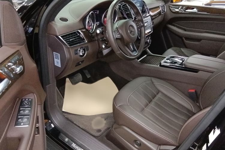 Used Mercedes-Benz GLS 2017 GLS 400 4MATIC Dynamic Model Interior 1