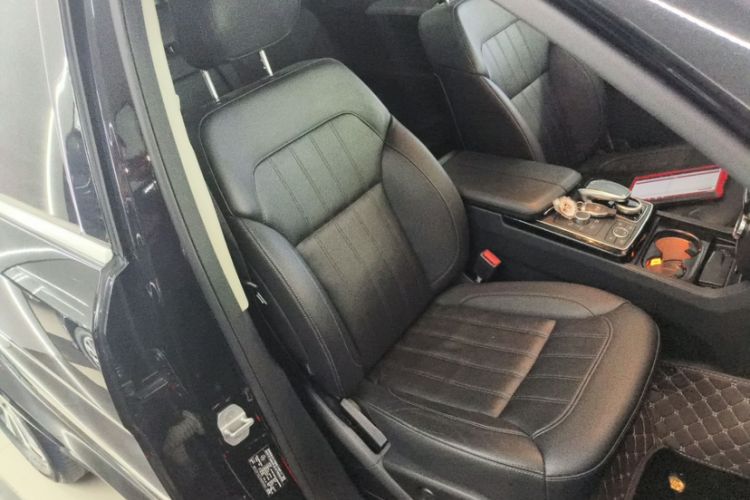 Used Mercedes-Benz GLS 2017 GLS 400 4MATIC Dynamic Model Interior 11