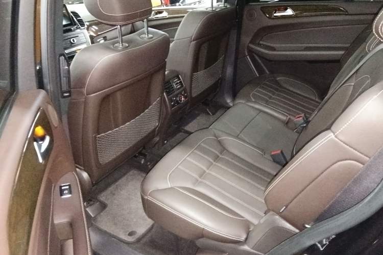 Used Mercedes-Benz GLS 2017 GLS 400 4MATIC Dynamic Model Interior 2