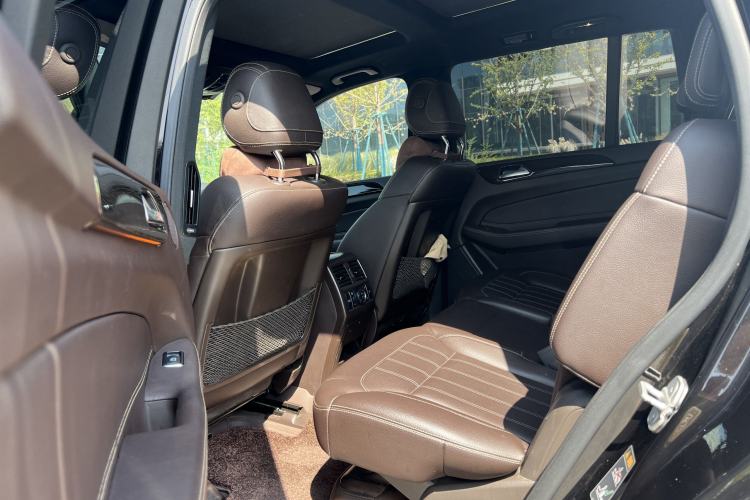 Used Mercedes-Benz GLS 2017 GLS 400 4MATIC Dynamic Model Interior 3
