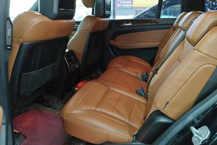 Used Mercedes-Benz GLS 2017 GLS 400 4MATIC Luxury Model Interior 4