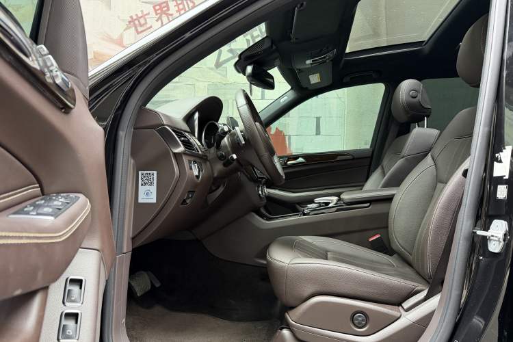 Used Mercedes-Benz GLS 2017 GLS 400 4MATIC Dynamic Model Interior 8