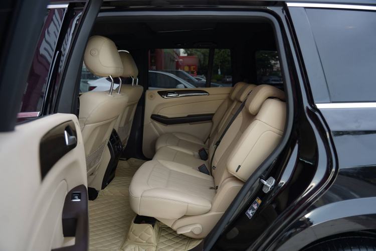 Used Mercedes-Benz GLS 2017 GLS 400 4MATIC Dynamic Model Interior 8