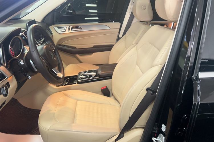 Used Mercedes-Benz GLS 2017 GLS 400 4MATIC Fashion Edition Left Front Seat