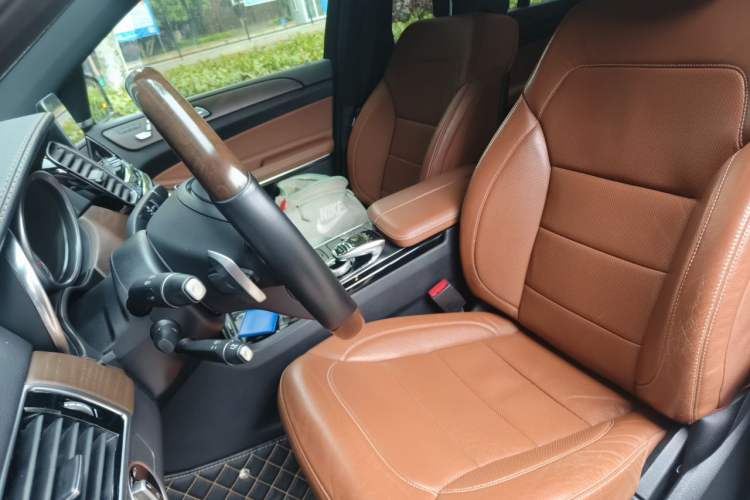 Used Mercedes-Benz GLS 2017 GLS 500 4MATIC Left Front Seat