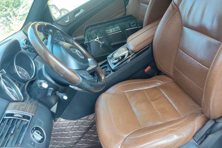 Used Mercedes-Benz GLS 2017 GLS 400 4MATIC Luxury Model Left Front Seat