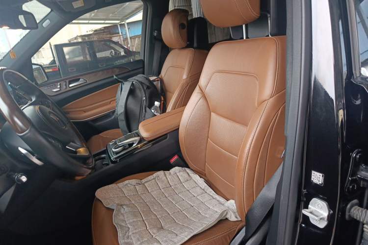 Used Mercedes-Benz GLS 2017 GLS 500 4MATIC Left Front Seat