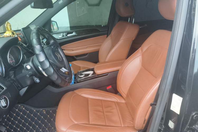 Used Mercedes-Benz GLS  Left Front Seat