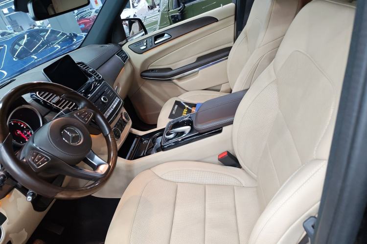 Used Mercedes-Benz GLS 2017 GLS 500 4MATIC Left Front Seat