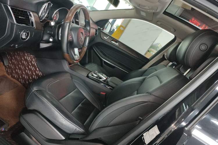 Used Mercedes-Benz GLS 2017 GLS 500 4MATIC Left Front Seat