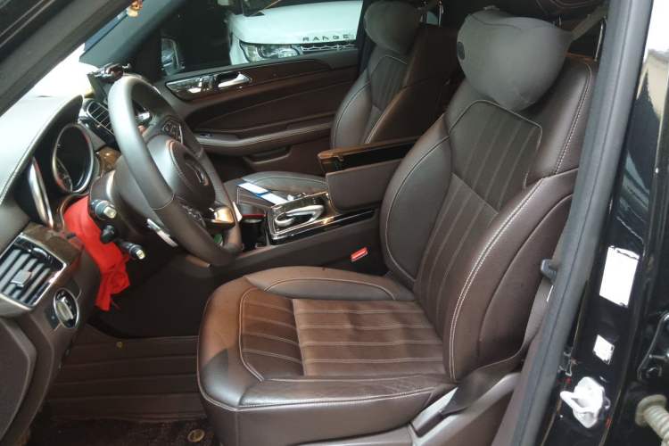 Used Mercedes-Benz GLS 2017 GLS 400 4MATIC Dynamic Model Left Front Seat