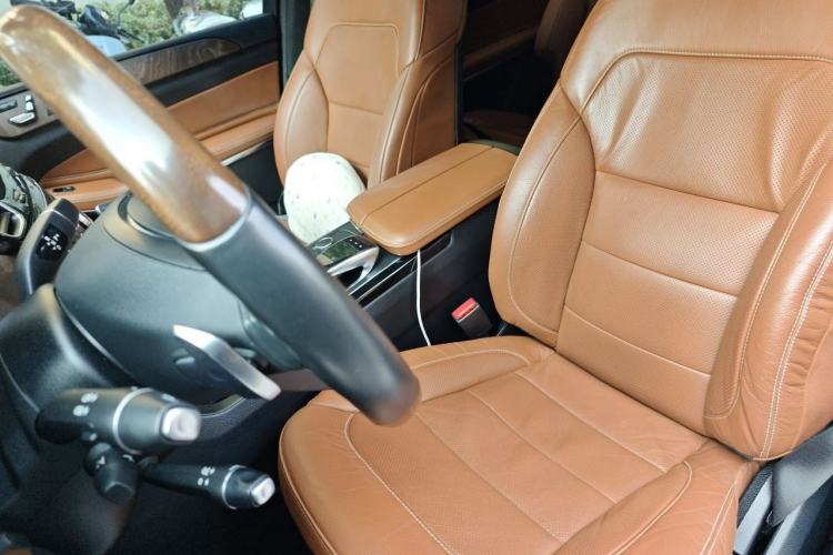 Used Mercedes-Benz GLS 2017 GLS 500 4MATIC Left Front Seat