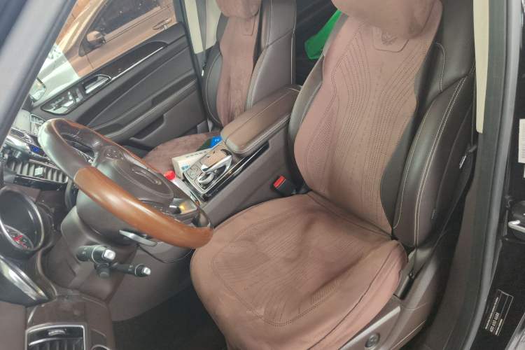 Used Mercedes-Benz GLS 2017 GLS 400 4MATIC Dynamic Model Left Front Seat