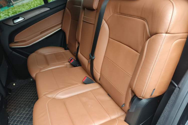 Used Mercedes-Benz GLS 2017 GLS 500 4MATIC Left Rear Seat