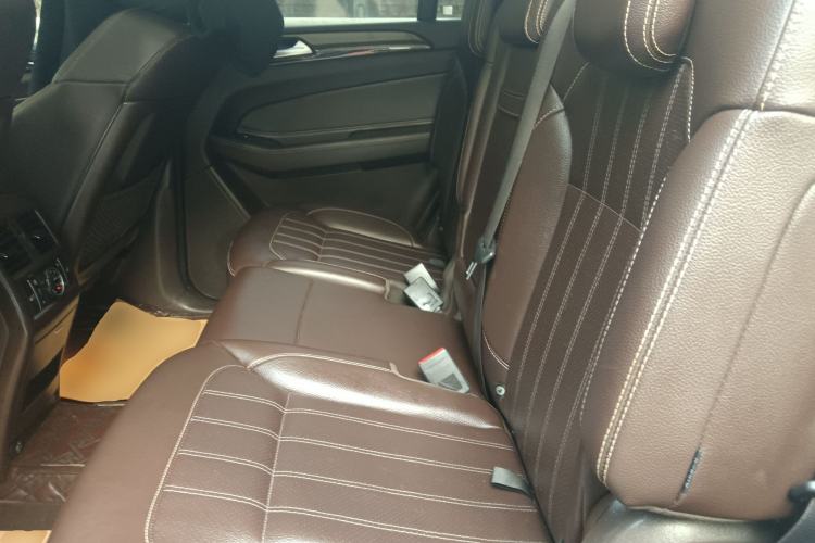 Used Mercedes-Benz GLS 2017 GLS 400 4MATIC Dynamic Model Left Rear Seat