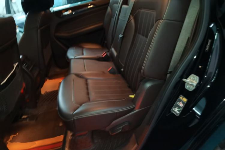 Used Mercedes-Benz GLS  Left Rear Seat