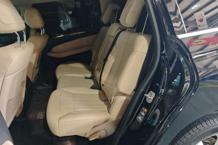 Used Mercedes-Benz GLS  Left Rear Seat