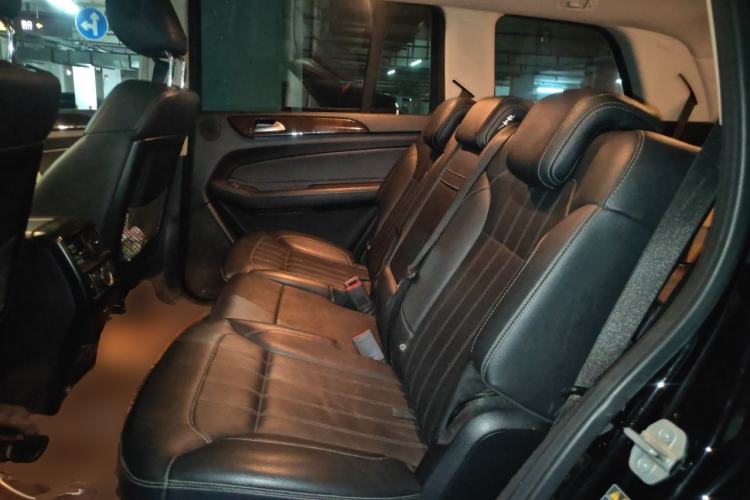Used Mercedes-Benz GLS 2017 GLS 400 4MATIC Dynamic Model Left Rear Seat