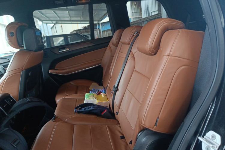 Used Mercedes-Benz GLS 2017 GLS 500 4MATIC Left Rear Seat