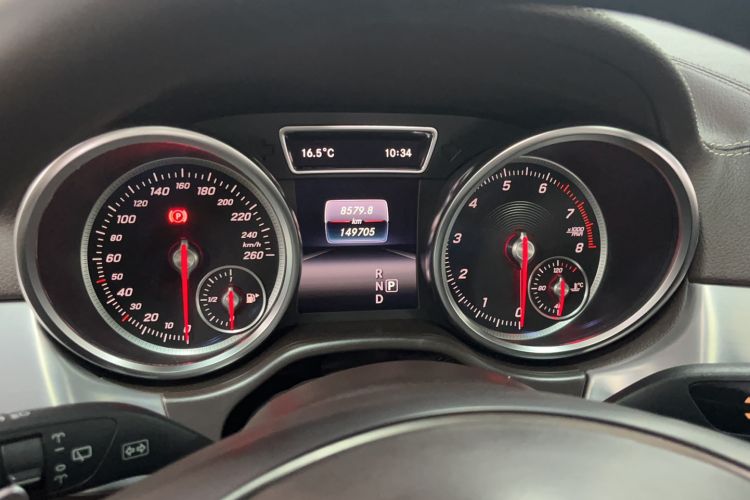 Used Mercedes-Benz GLS 2017 GLS 400 4MATIC Fashion Edition Odometer Close Up