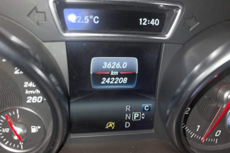 Used Mercedes-Benz GLS 2017 GLS 400 4MATIC Dynamic Model Odometer Close Up