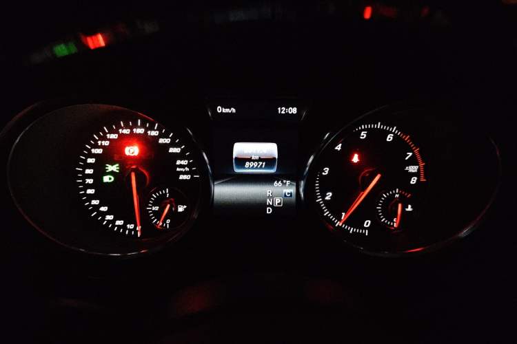 Used Mercedes-Benz GLS  Odometer Close Up