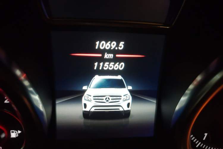 Used Mercedes-Benz GLS 2017 GLS 400 4MATIC Fashion Edition Odometer Close Up