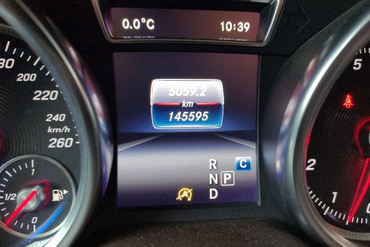 Used Mercedes-Benz GLS 2017 GLS 400 4MATIC Dynamic Model Odometer Close Up