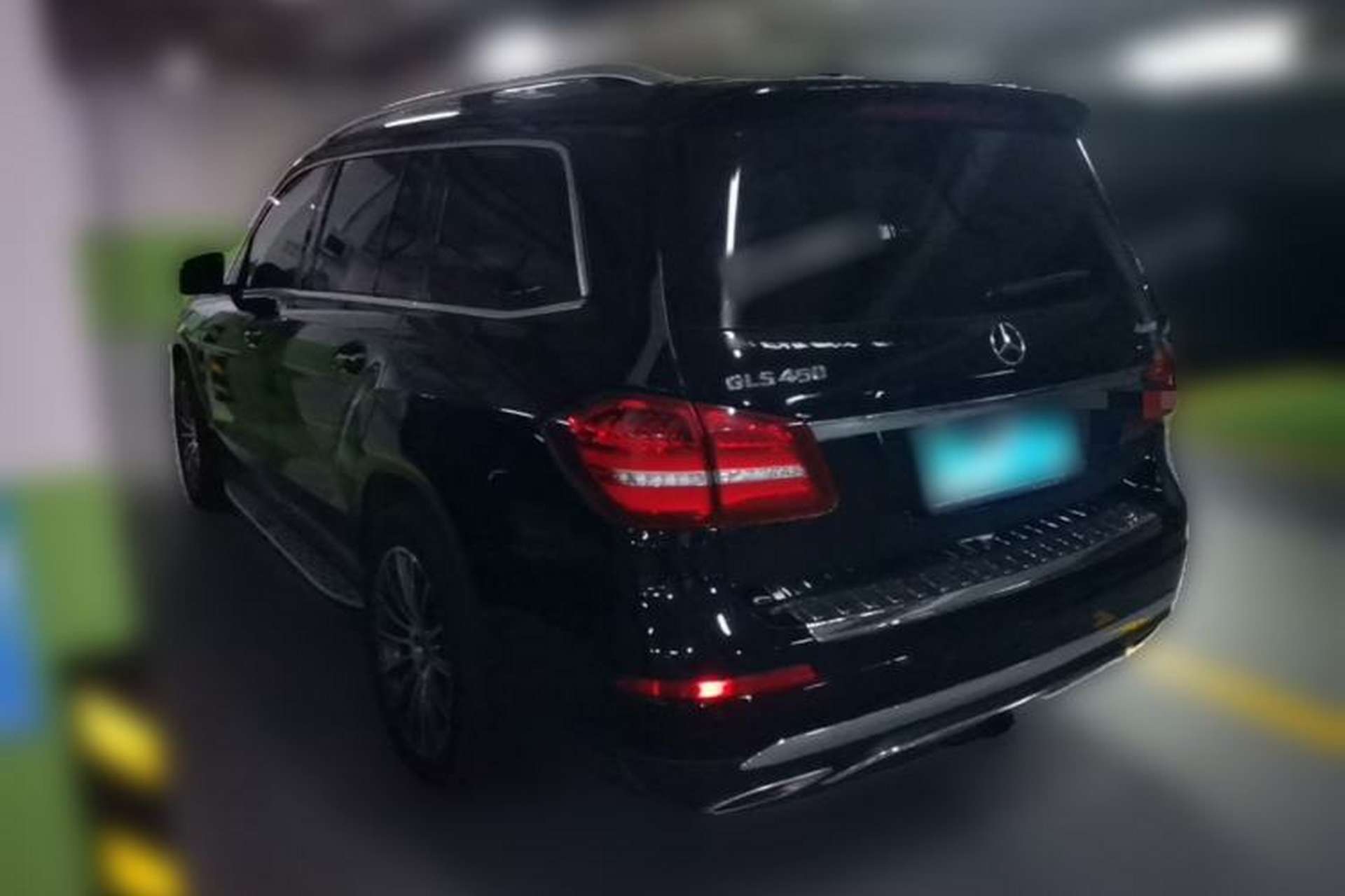 Used Mercedes-Benz GLS  Rear Left 45 Deg