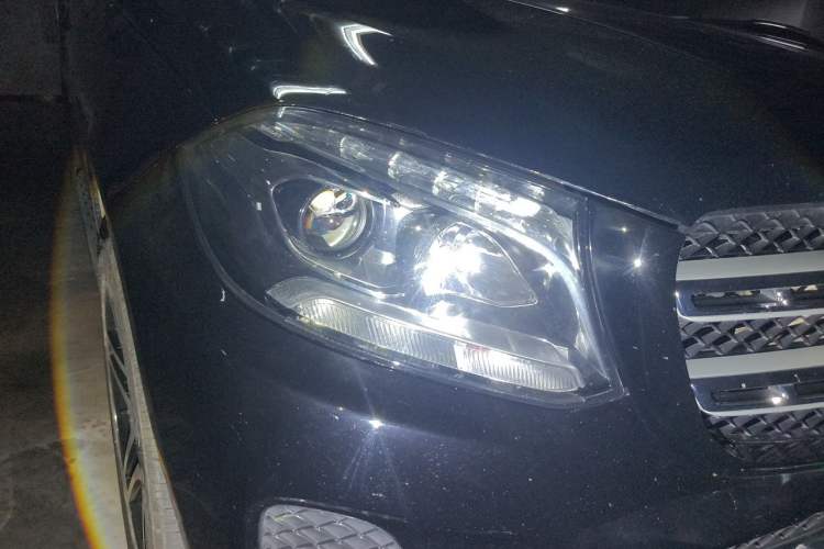 Used Mercedes-Benz GLS  Right Front Headlight