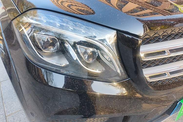 Used Mercedes-Benz GLS 2017 GLS 400 4MATIC Dynamic Model Right Front Headlight
