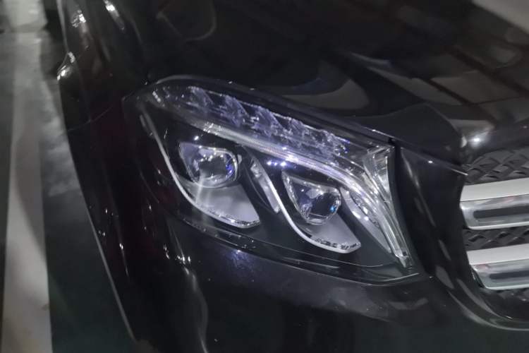 Used Mercedes-Benz GLS 2017 GLS 400 4MATIC Dynamic Model Right Front Headlight
