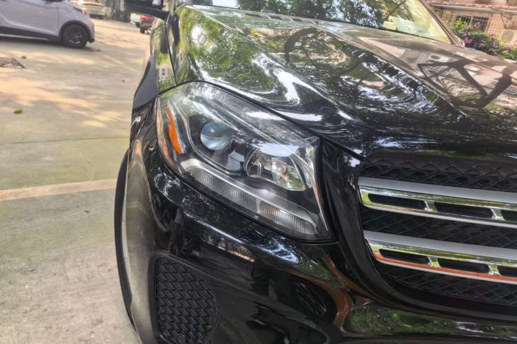 Used Mercedes-Benz GLS  Right Front Headlight
