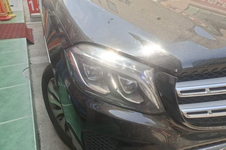 Used Mercedes-Benz GLS  Right Front Headlight