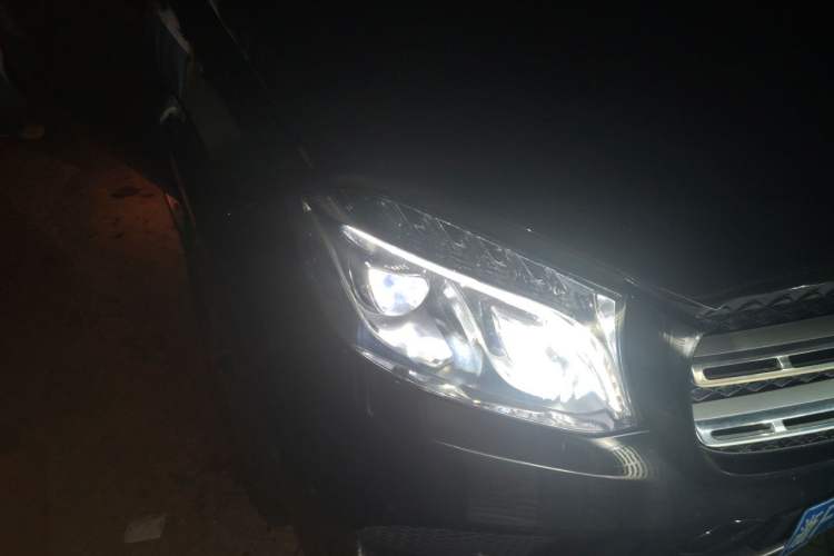 Used Mercedes-Benz GLS  Right Front Headlight