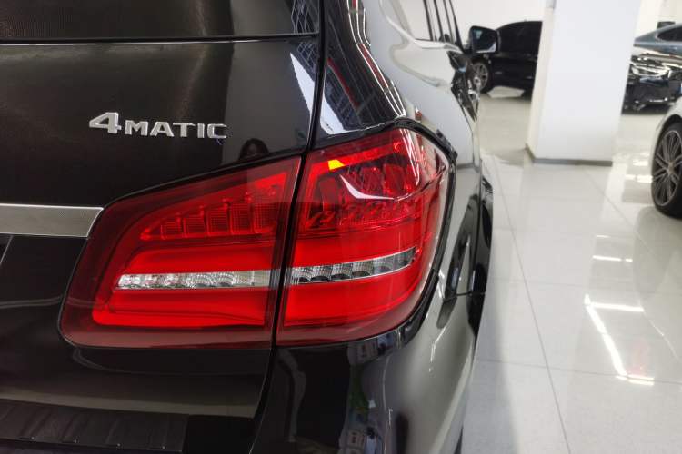 Used Mercedes-Benz GLS 2017 GLS 400 4MATIC Dynamic Model Right Rear Taillight