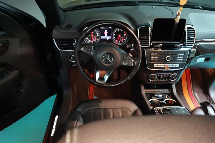 Used Mercedes-Benz GLS  Steering Wheel