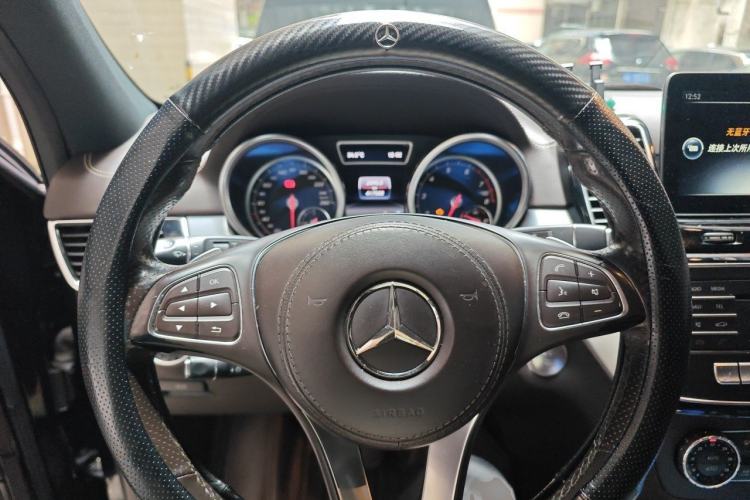 Used Mercedes-Benz GLS 2017 GLS 400 4MATIC Fashion Edition Steering Wheel