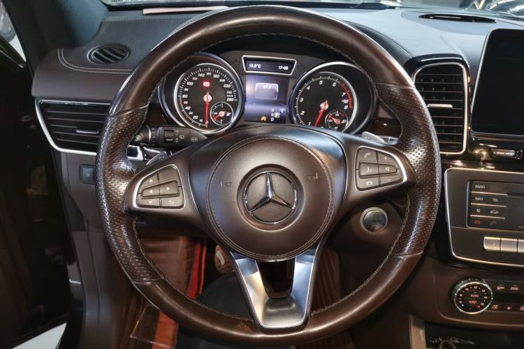 Used Mercedes-Benz GLS 2017 GLS 400 4MATIC Dynamic Model Steering Wheel