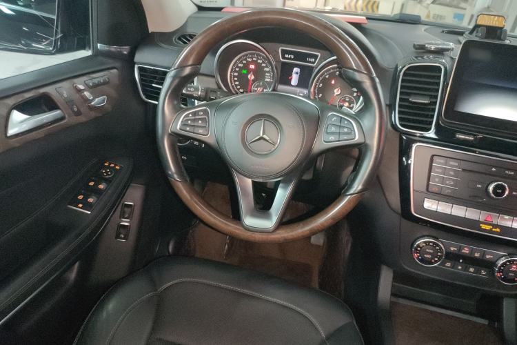 Used Mercedes-Benz GLS 2017 GLS 500 4MATIC Steering Wheel