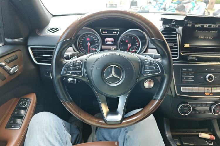 Used Mercedes-Benz GLS 2017 GLS 500 4MATIC Steering Wheel