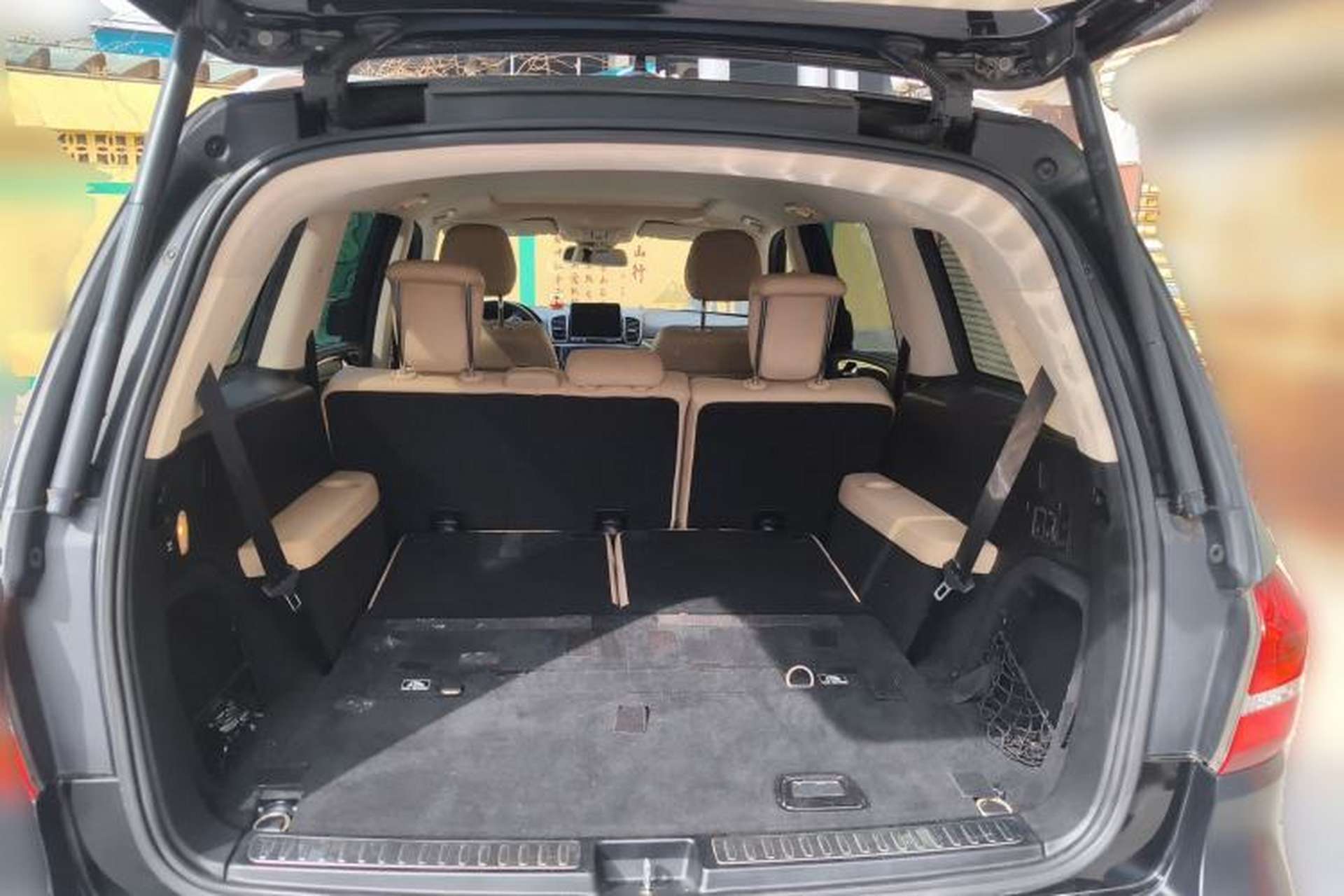 Used Mercedes-Benz GLS  Trunk