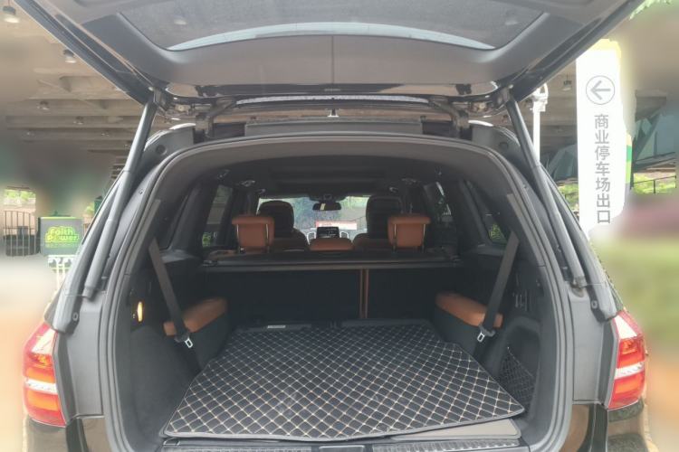 Used Mercedes-Benz GLS 2017 GLS 500 4MATIC Trunk