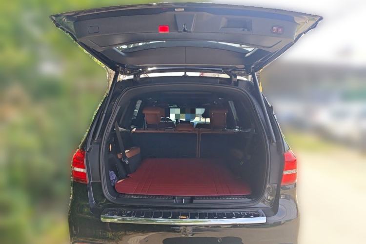 Used Mercedes-Benz GLS  Trunk