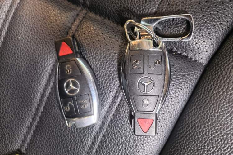 Used Mercedes-Benz GLS  Vehicle Key