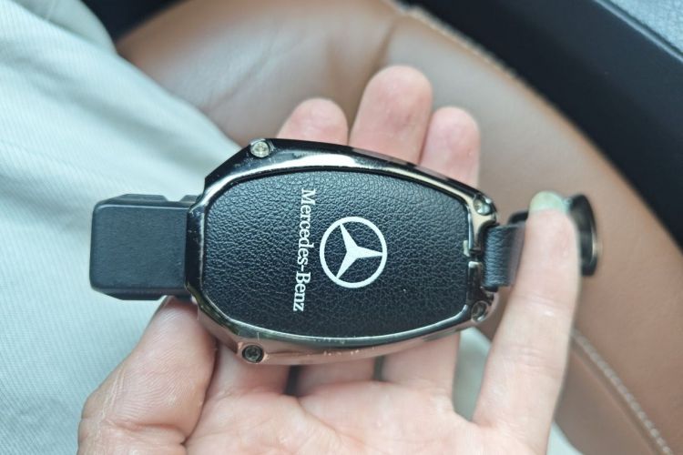 Used Mercedes-Benz GLS  Vehicle Key